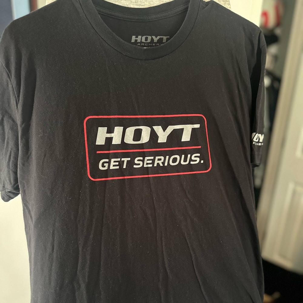 Men’s HOYT Tee shirt S/S Charcoal Gray L used but in good condition no holes